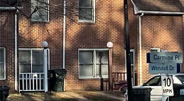 Photo of 10 Carmine Pl, Hampton, VA 23666