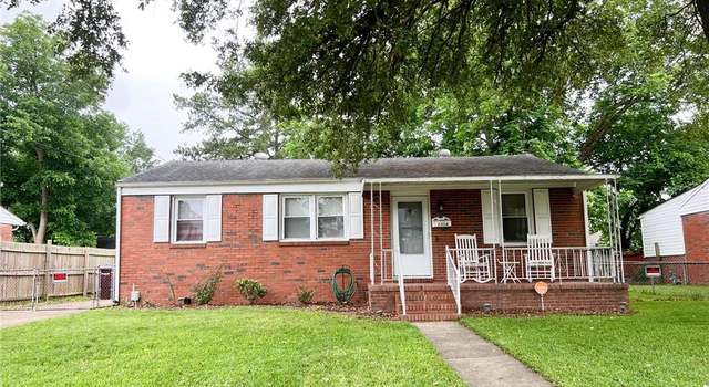 Photo of 3006 Mayon Dr, Chesapeake, VA 23325