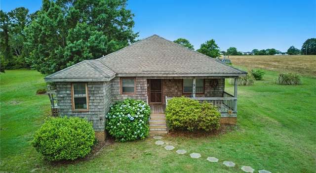 Photo of 512 S End Rd, Knotts Island, NC 27950