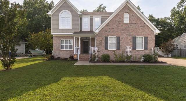 Photo of 1028 Cathedral Dr, Suffolk, VA 23434