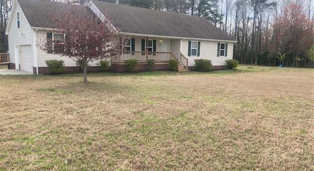 Photo of 242 Longstreet Ln, Suffolk, VA 23437