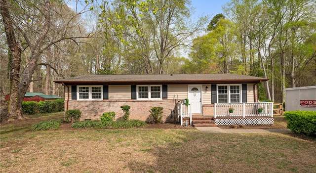 Photo of 212 Pinehurst Dr, Smithfield, VA 23430