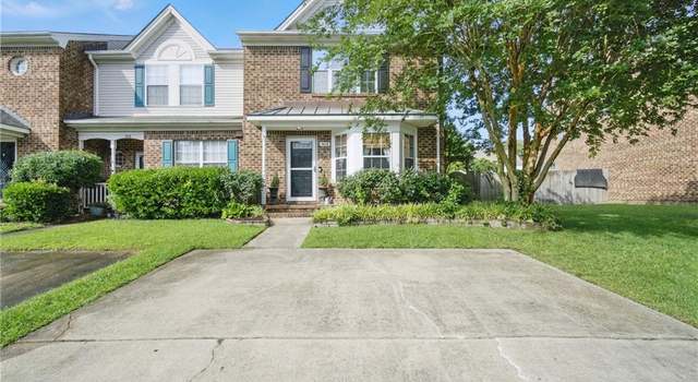 Photo of 512 South Lake Cir, Chesapeake, VA 23322