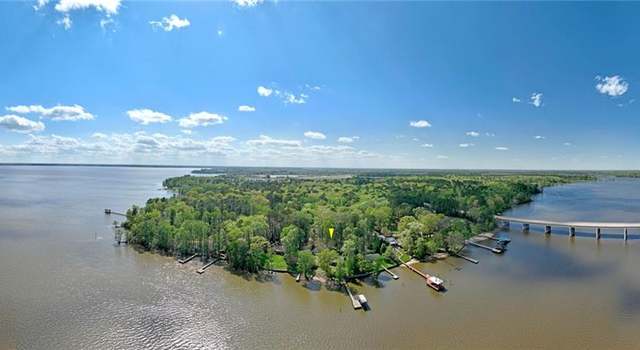 Photo of 16540 Chickahominy Bluff Rd, Williamsburg, VA 23185