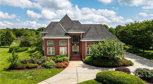 Photo of 909 Two Gates Cir, Chesapeake, VA 23322