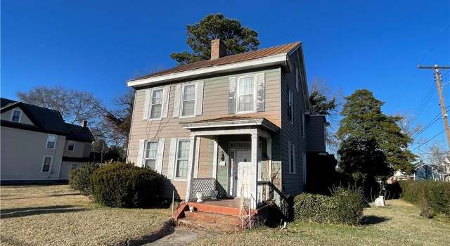 Photo of 318 Bank St, Suffolk, VA 23434