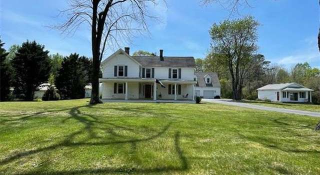 Photo of 1090 General Puller Hwy, Saluda, VA 23149