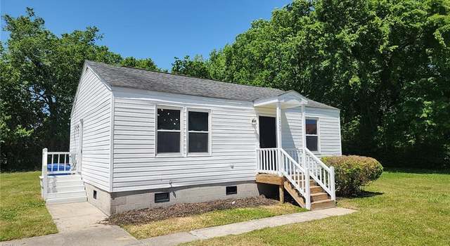 Photo of 2232 Munden St, Chesapeake, VA 23324