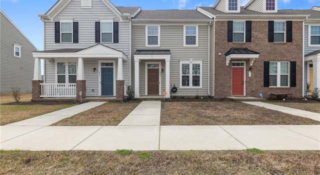 Photo of 215 Goldenstar Ln, Portsmouth, VA 23701