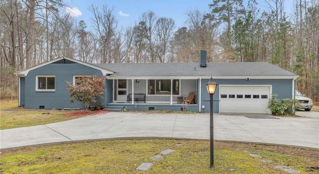 Photo of 5616 Willow Lake Rd, Chesapeake, VA 23321