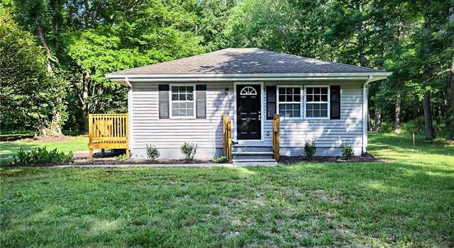 Photo of 830 Glebe Rd, Mathews, VA 23109