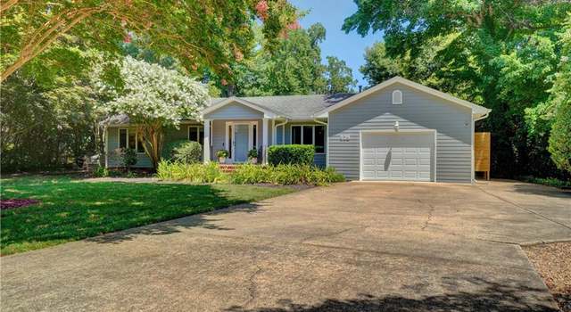 Photo of 928 Bay Colony Dr, Virginia Beach, VA 23451