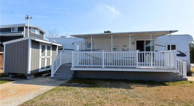 Photo of 3665 Sandpiper Rd #222, Virginia Beach, VA 23456