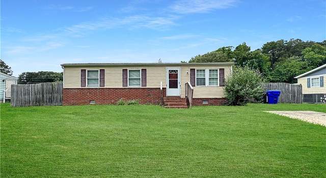 Photo of 1420 Pinto Ct, Suffolk, VA 23434