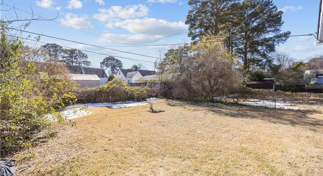 Photo of 165 Commodore Dr, Norfolk, VA 23503