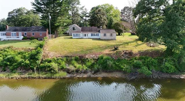 Photo of 123 Orchard Cove Ln, Callao, VA 22435