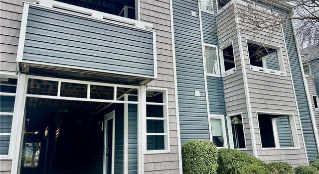 Photo of 320 Nantucket Pl, Newport News, VA 23606