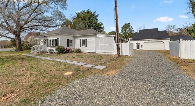 Photo of 6827 Williams Landing Rd, Hayes, VA 23072