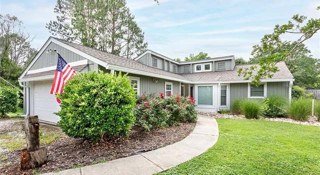 Photo of 112 Smokehouse Ln, Williamsburg, VA 23185