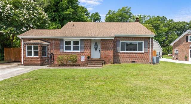 Photo of 1320 Boxwood Dr, Chesapeake, VA 23323