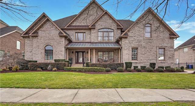 Photo of 1192 Knights Bridge Ln, Virginia Beach, VA 23455