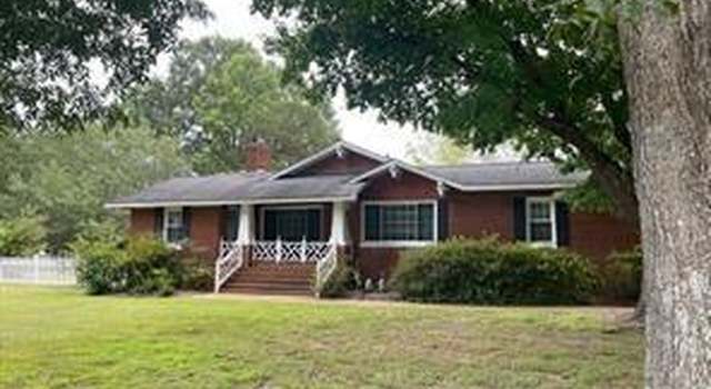Photo of 11 Johnson Point Rd, Mathews, VA 23109