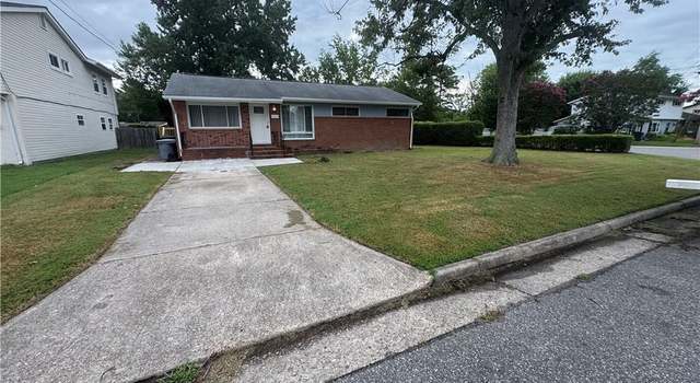 Photo of 43 Pennwood Dr, Hampton, VA 23666