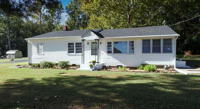Photo of 8261 Gates Rd, Suffolk, VA 23437
