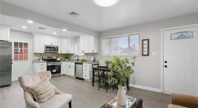 Photo of 204 W Kelly Ave, Hampton, VA 23663