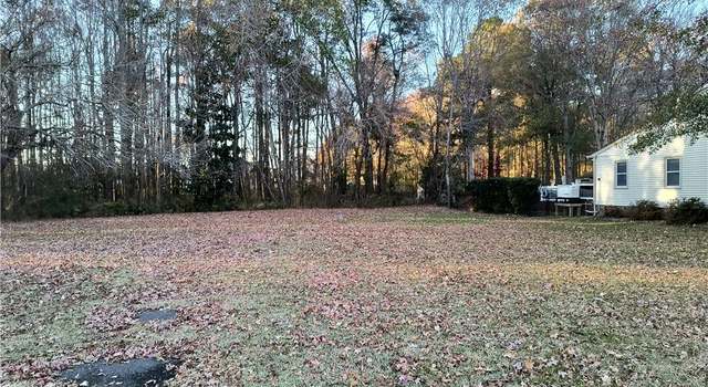 Photo of 524 Fernwood Farms Rd, Chesapeake, VA 23320