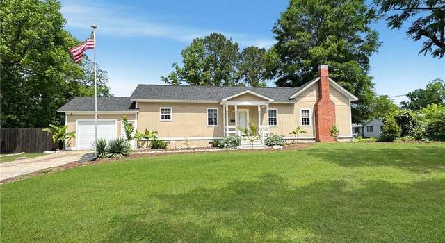 Photo of 402 Warren St, Williamston, NC 27892