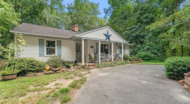 Photo of 6336 Meadow Dr, Gloucester, VA 23061
