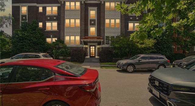 Photo of 910 Greenway Ct #8, Norfolk, VA 23507