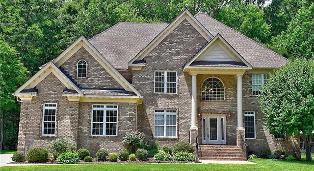 Photo of 840 Forest Glade Dr, Chesapeake, VA 23322