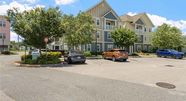 Photo of 1016 Thoroughgood Way #104, Chesapeake, VA 23324
