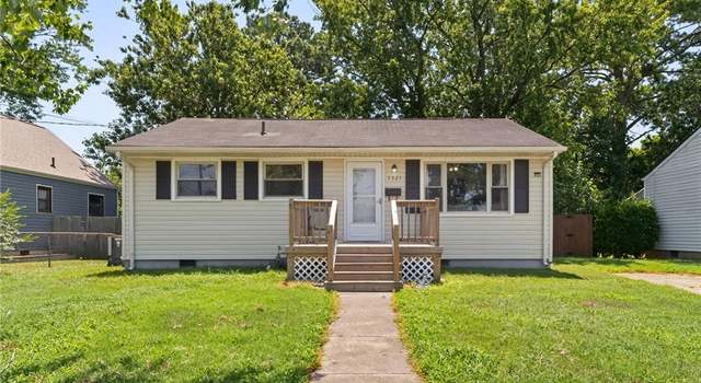 Photo of 3321 Candlewood Dr, Hampton, VA 23666