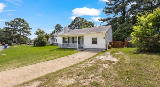 Photo of 402 Stalham Rd Unit A, Chesapeake, VA 23325