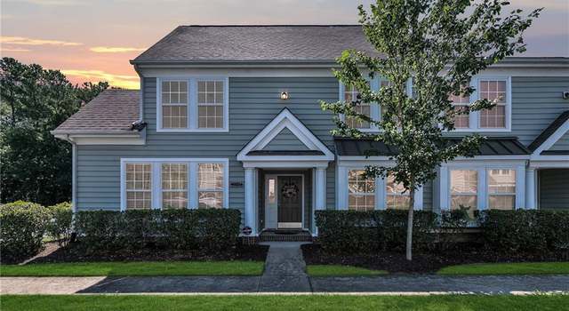 Photo of 2232 Humphreys Dr, Suffolk, VA 23435