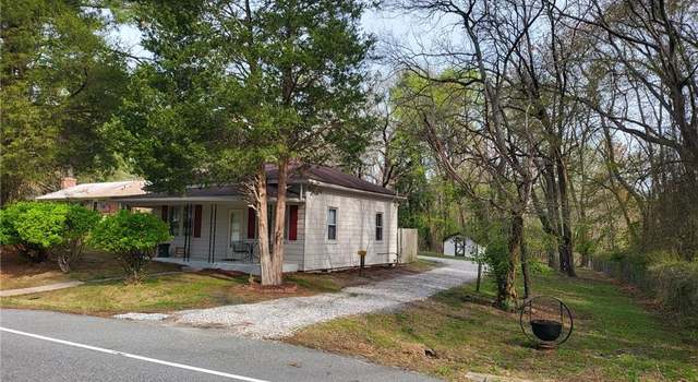 Photo of 7 Saunders Rd, Newport News, VA 23601