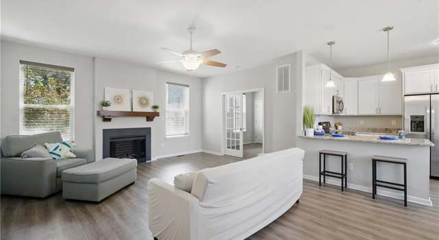 Photo of 9560 10th Bay St Unit B, Norfolk, VA 23518