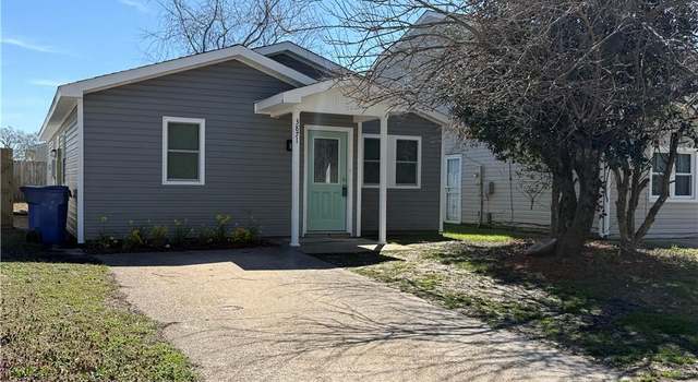 Photo of 3871 Peachtree Ln W, Portsmouth, VA 23703