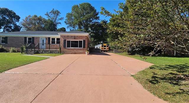 Photo of 416 Fairfield Dr, Chesapeake, VA 23322