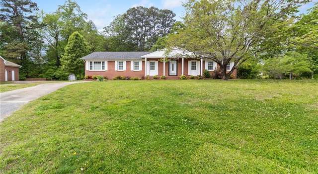Photo of 1532 Forest Glen Cir, Suffolk, VA 23434