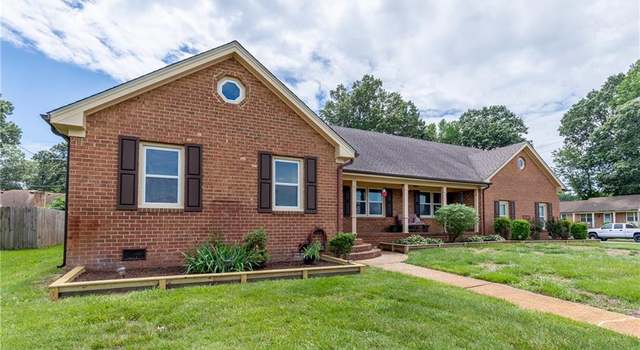Photo of 201 Printers Pl, Chesapeake, VA 23325