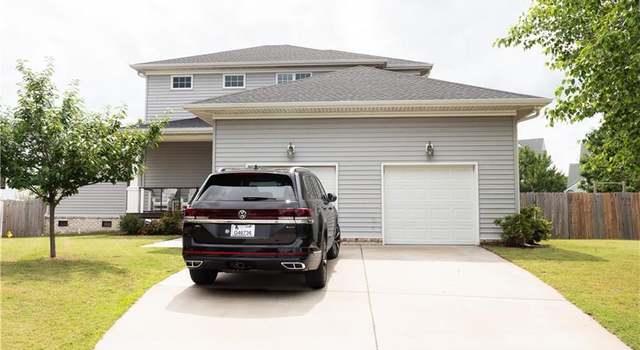 Photo of 9534 Bay Point Dr, Norfolk, VA 23518