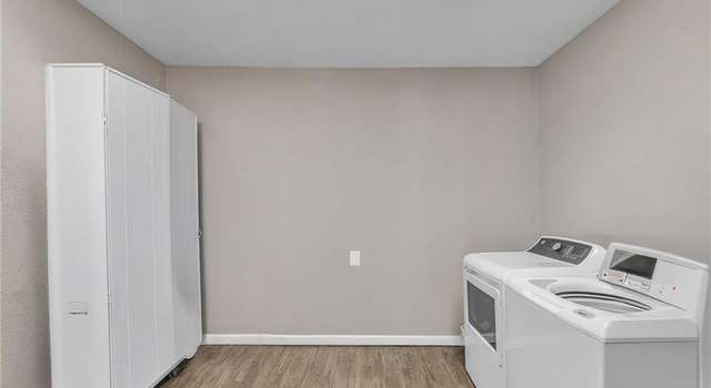 Photo of 13 Marldale Dr, Hampton, VA 23666