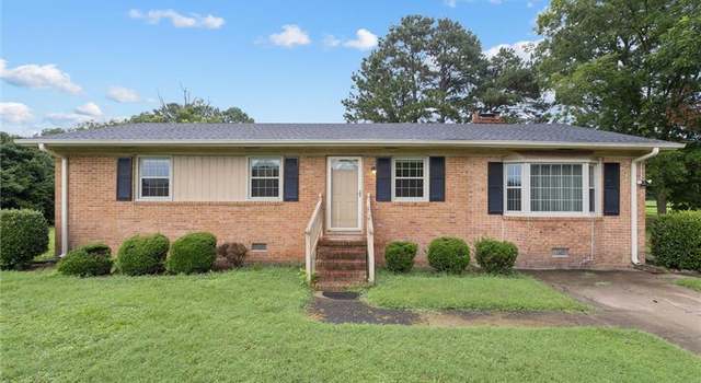 Photo of 812 Milford Ln, Suffolk, VA 23434