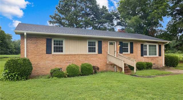 Photo of 812 Milford Ln, Suffolk, VA 23434