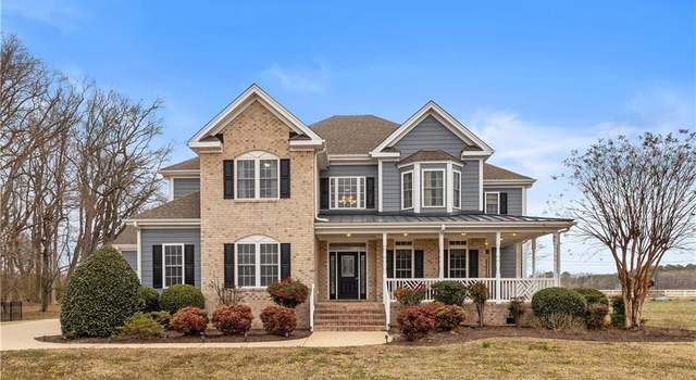 Photo of 306 Bridlewood Ln, Suffolk, VA 23434