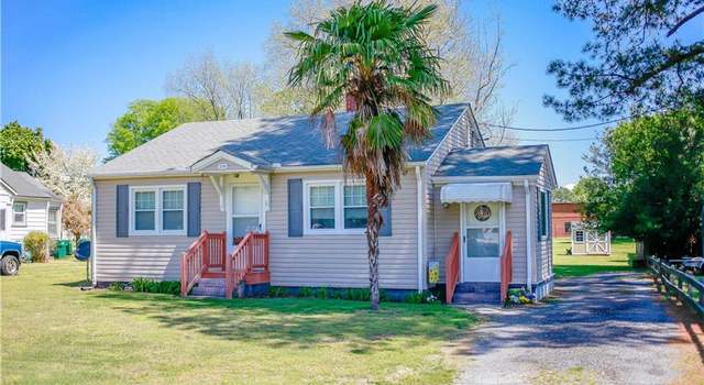 Photo of 208 Mulberry Ln, Suffolk, VA 23434
